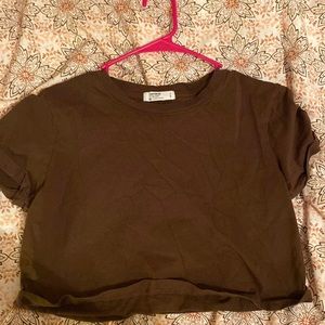 brown cotton on cropped tee